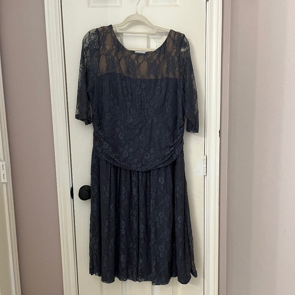 Kiyonna size 18/20 Luna gray lace cocktail dress